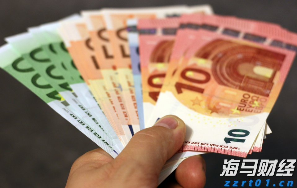 飞速增长！网络业务成英伟达(NVDA.US)AI芯片霸主地位的重要支柱